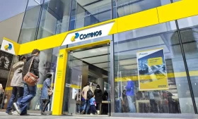 Como fazer transferência internacional pelos Correios?