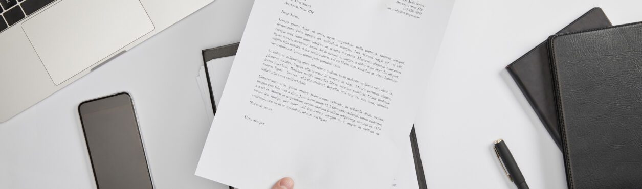 Como fazer uma cover letter para intercâmbio: dicas e modelos para carta de apresentação