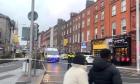 Campanhas arrecadam dinheiro vítimas de ataque em Dublin e brasileiro que enfrentou agressor