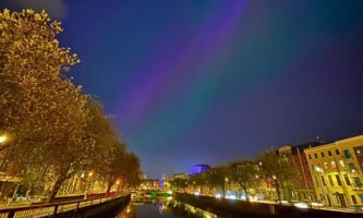 Aurora Boreal surpreende e aparece em pleno centro de Dublin, na Irlanda