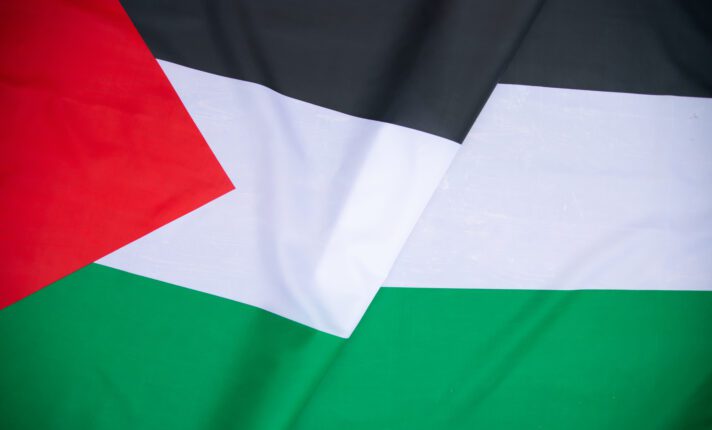 Irlanda reconhece o Estado da Palestina junto com Espanha e Noruega