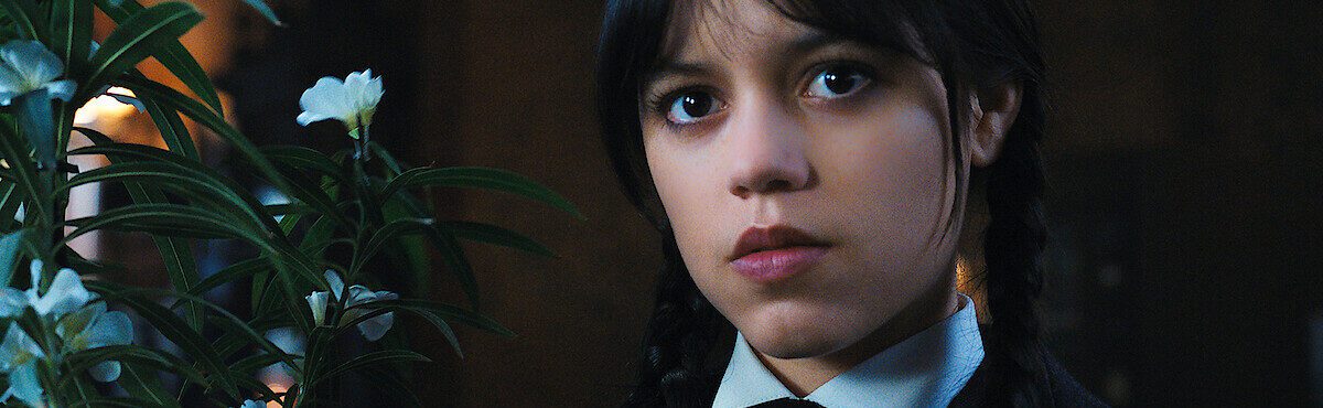 Gravada na Irlanda, 2ª temporada de ‘Wandinha’, da Netflix, se torna a maior produção da história do país