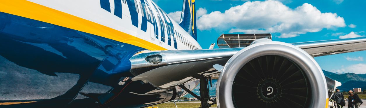 Durante troca de farpas com Elon Musk, Ryanair lança promoção relâmpago