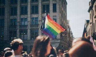 Direitos LGBTQIA+ na Europa: Irlanda fica em 14º lugar em ranking e Espanha assume liderança inédita