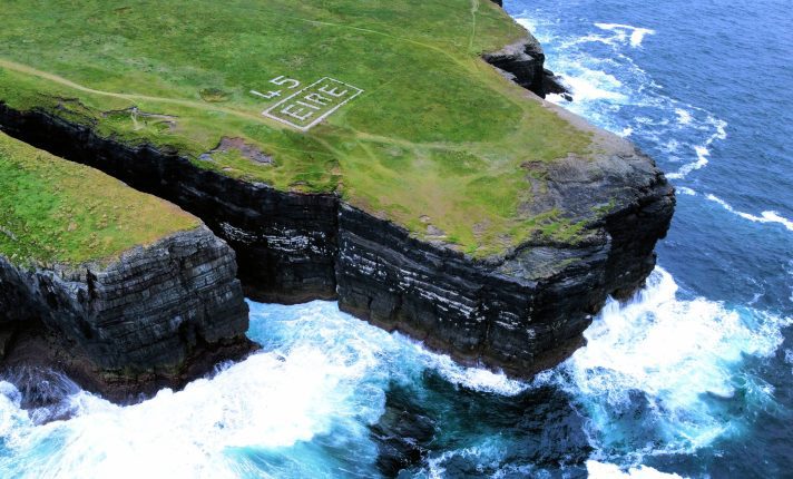 Cliffs na Irlanda: conheça 12 penhascos incríveis para visitar pelo país